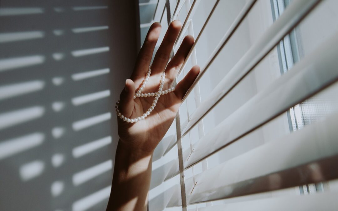 Are Plantation Shutters Allowed By HOAs in The Villages?