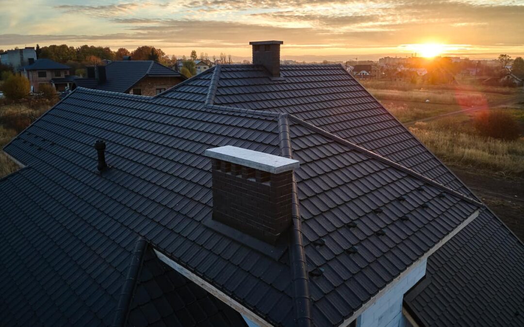 5 Reasons to Choose a Professional Roofing Company Instead of DIY Repairs