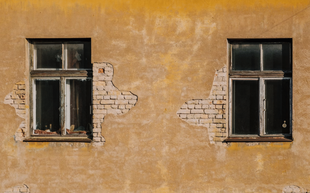 Understanding the Importance of Replacing Old Windows