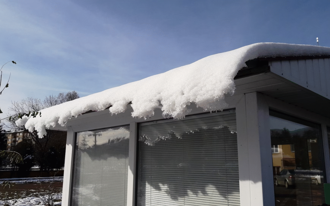 Common Winter Roofing Problems and How to Avoid Them