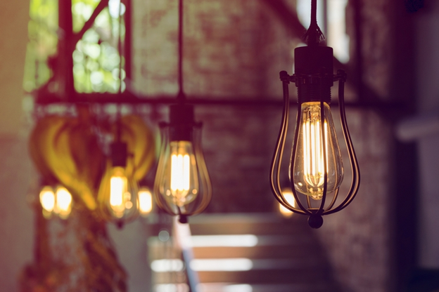 11 Vanity Lights You Should Look Into for Home Decor