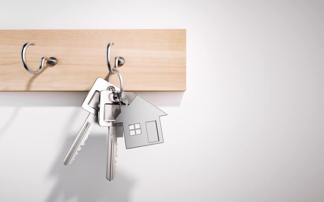 The Advantages & Disadvantages of A Private Sale