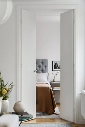 Finding the Right Contractor for Roof Upgrades: A Guide