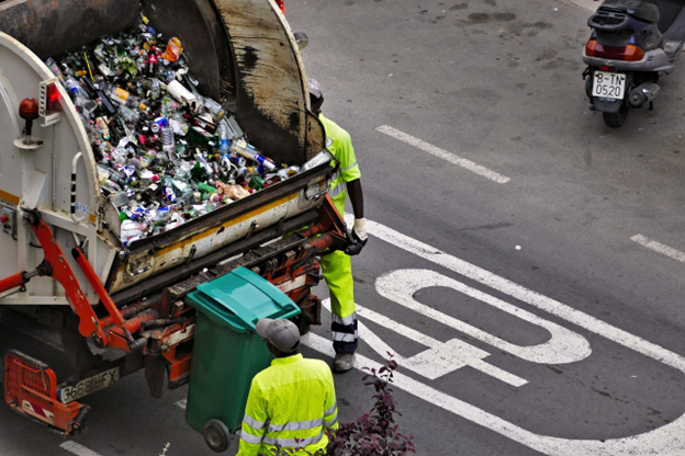 How Junk Removal Contributes to Recycling and Sustainability Efforts in Florida