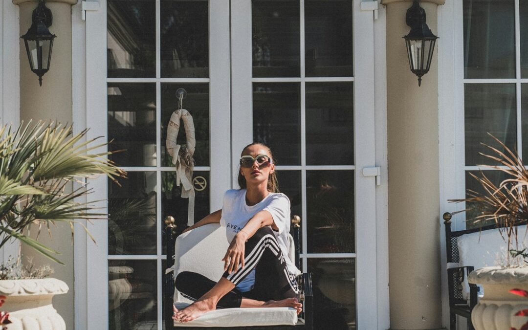 Seamless Indoor-Outdoor Living: The Appeal of High-Quality Bi-folding Doors