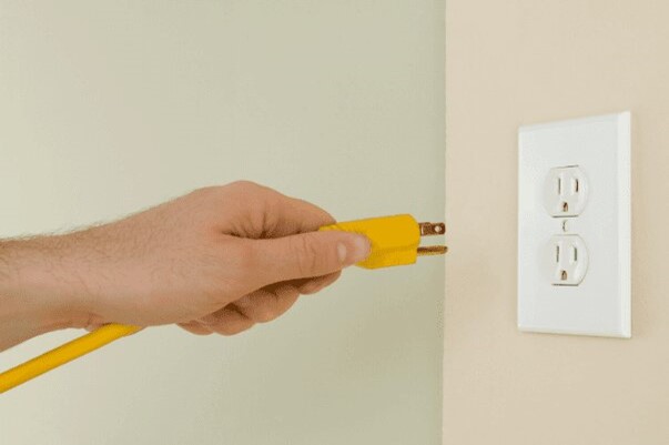 How to Safely Test the Voltage of Your Standard Outlets