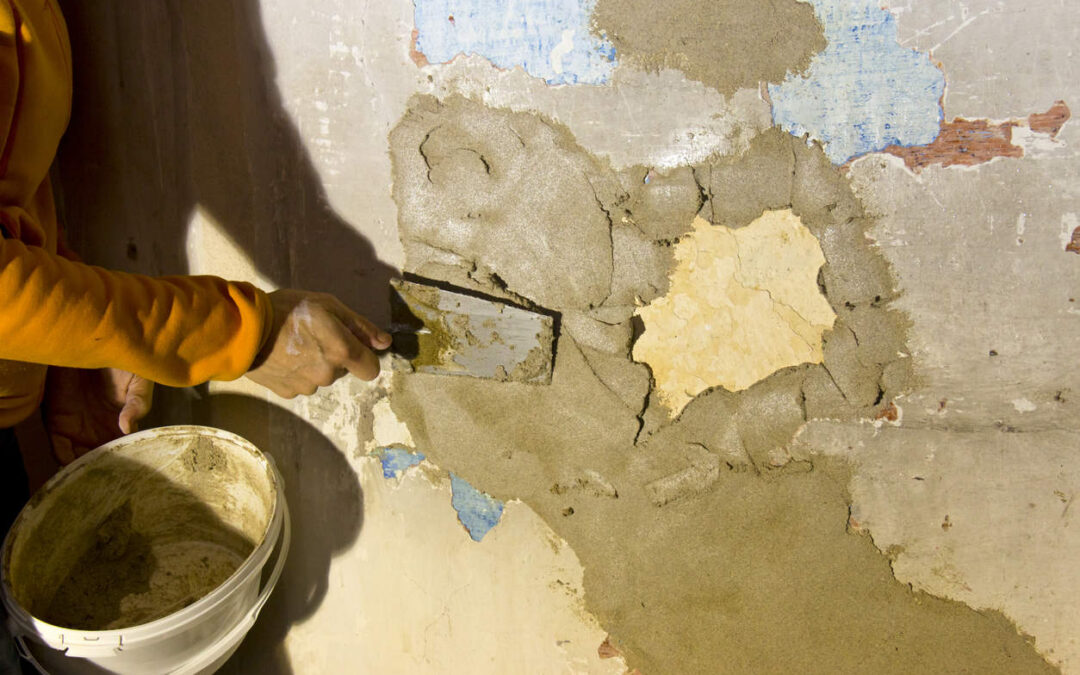 When Should Stucco Cracks Be Repaired?