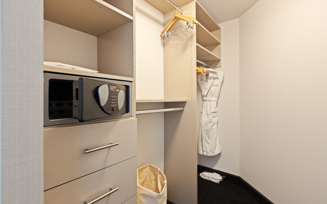 5 Reasons You Should Hire A Wardrobe Renovation Company