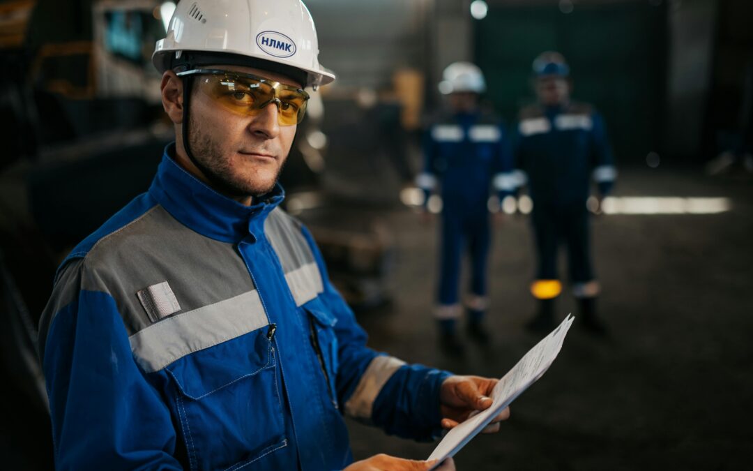 Comfort as a Safety Tool The Role of Fit and Fabric in Men’s Hi Vis Work Shirts